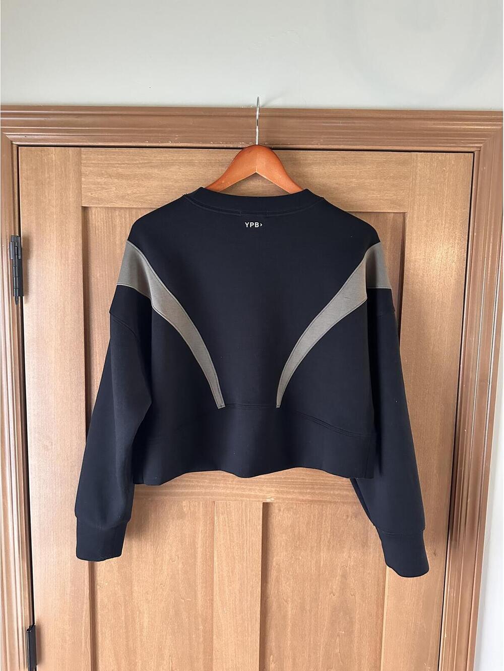 Abercrombie & Fitch YPB Neoknit Mini Crew Neck Sweatshirt Black Women’s Small - Picture 6 of 11
